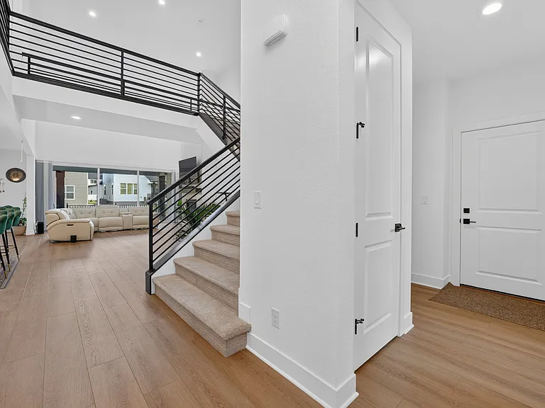 5868 Santa Cruz Point — Photo 11
