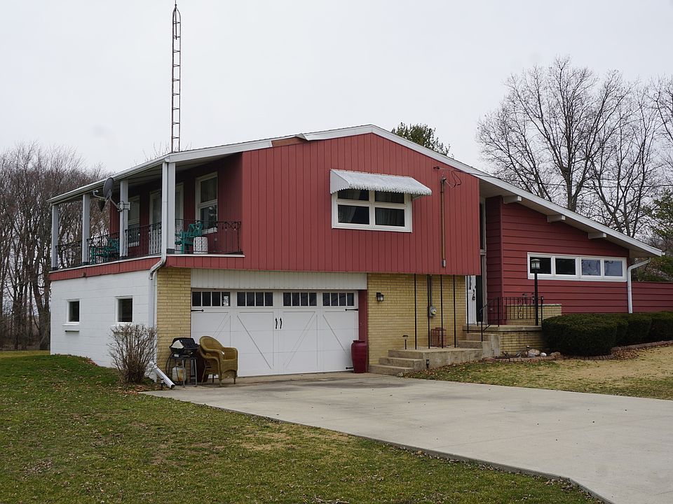 105 S Oak Acre Dr, Martinton, IL 60951 Zillow