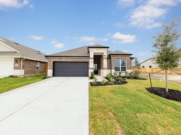 2035 Emerald Lake Trl, Dayton, TX 77535