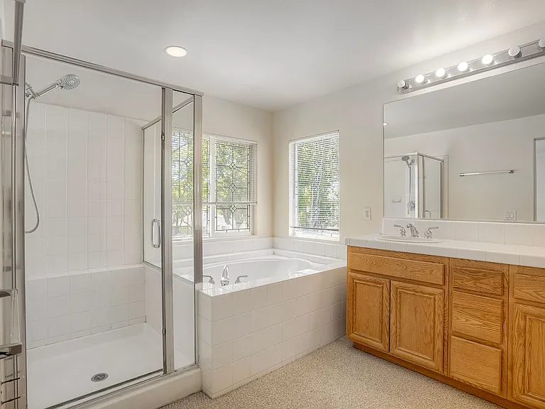 2938 W Canyon Ave W — Photo 28