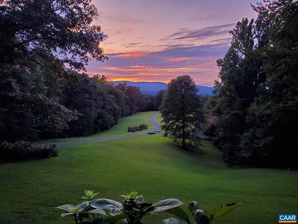 1st image of 407 Broad Axe Rd