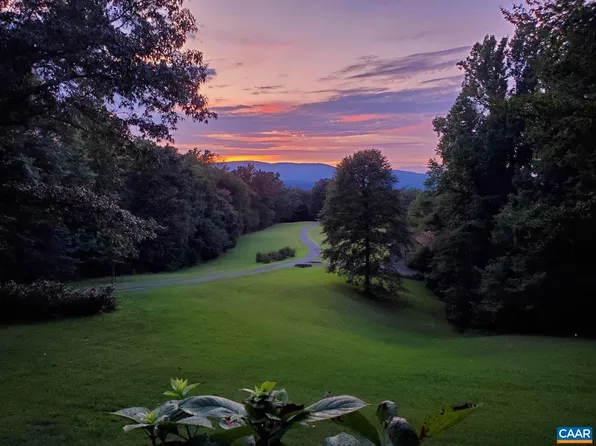 407 Broad Axe Rd, Charlottesville, VA 22903