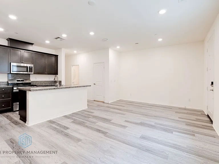 7099 Vernazza Pl — Photo 3