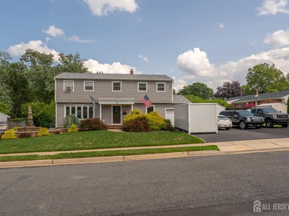 25 Hudson Rd, East Brunswick, NJ 08816