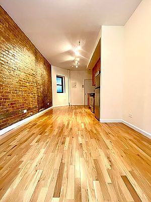 2nd image of 230 E 80th St APT 1B