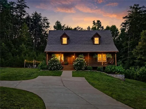 38 Nimblecrest Way, Dahlonega, GA 30533