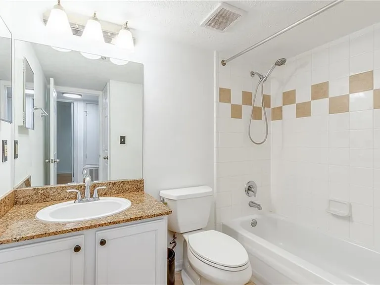 3005 Seven Pines Ln #201 — Photo 29