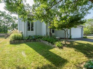 3947 Harrowsfield Rd, Sylvania, OH 43560