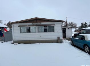 307 Aspen St, Maple Creek, SK S0N1N0