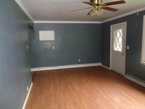 2nd image of 7841 Dian Ave