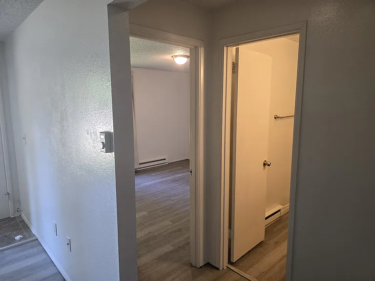 9625 Evergreen Valley Rd SE #B — Photo 7