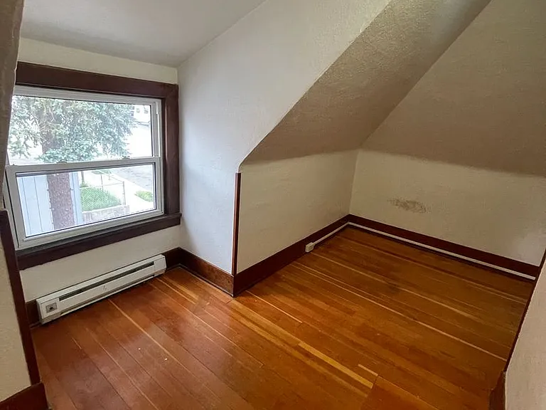 327 N Alabama St — Photo 32