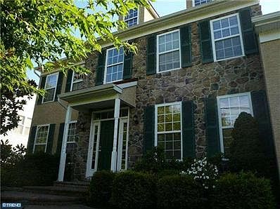 2nd image of 930 Clovernook Ave