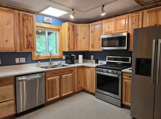 22253B Adolph Rd, Helvetia, WV 26224