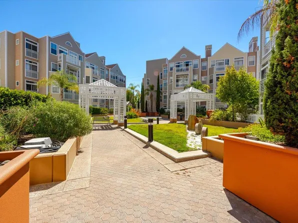 550 Ortega Ave APT B333, Mountain View, CA 94040