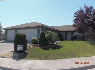 1319 SW Suzanne Ct, Hermiston, OR 97838