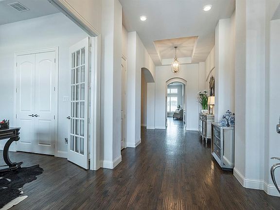 3rd image of 717 Boardwalk Way