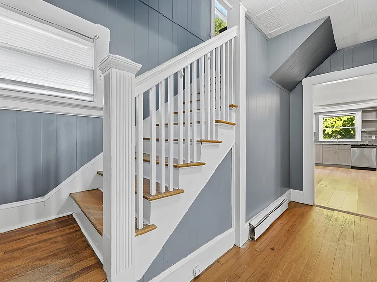 2 Oakland Ave — Photo 15