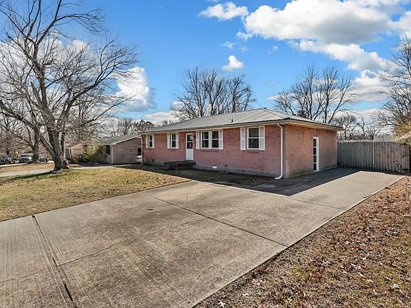 2nd image of 734 Lafayette Rd