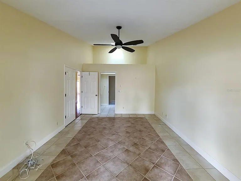 2321 SE 19th Cir — Photo 22