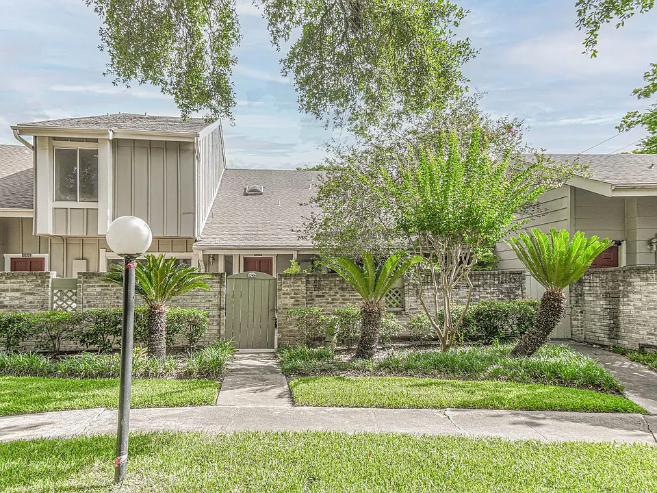 12906 Leader St #2906