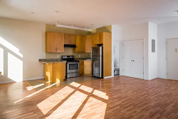 Rented by Nooklyn NYC LLC | media 11