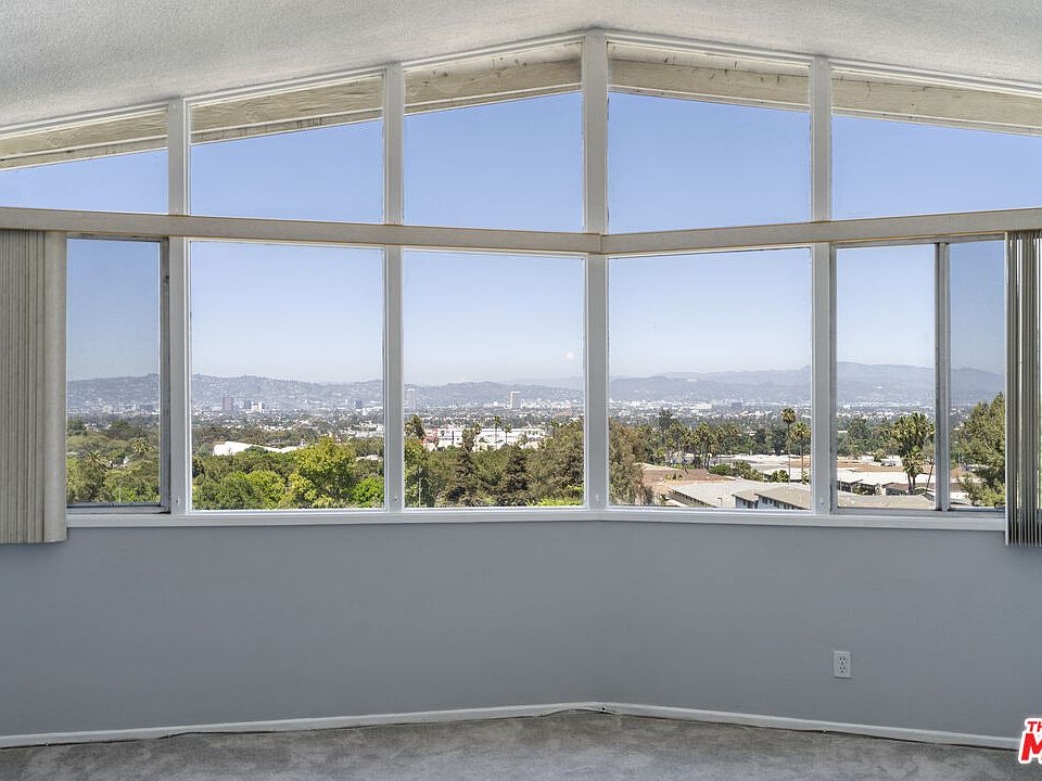 1st image of 4749 Don Ricardo Dr
