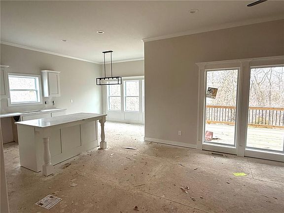 3rd image of 4806 NE 105th St