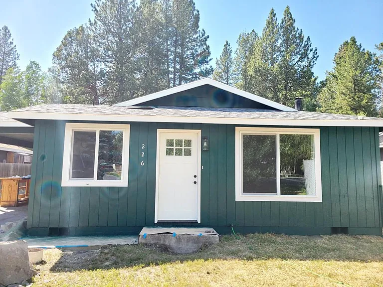226 S Lalo Ave — Photo 1