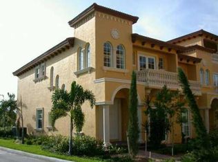 210 NE 69th Cir, Boca Raton, FL 33487