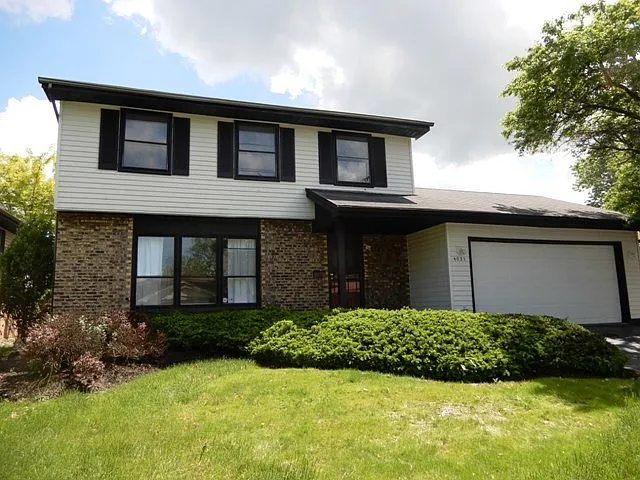 4031 176th Pl photo 1