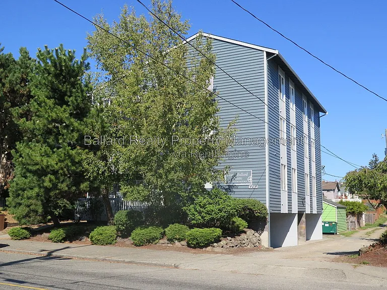 1712 NW 85th St #301 — Photo 1
