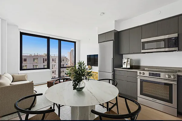 Rented by DO NOT USE Century 21 Am Homes | media 16