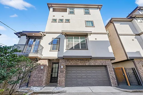 1621 Rosewood St Photo 1