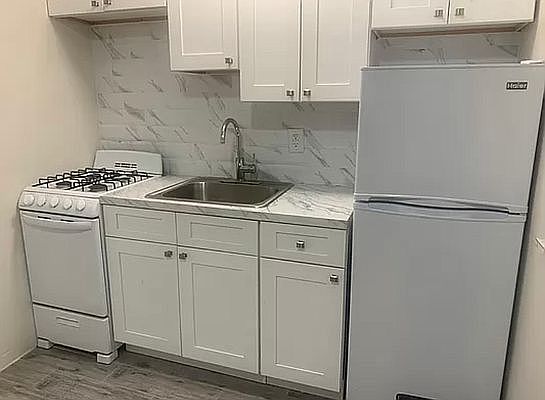3rd image of 242 E 80th St APT 5E
