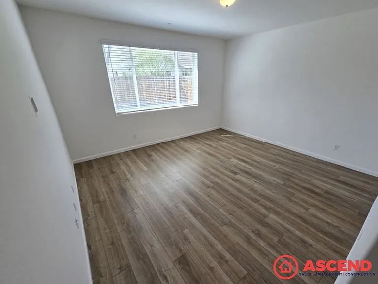 15811 Santa Clara Ct — Photo 7