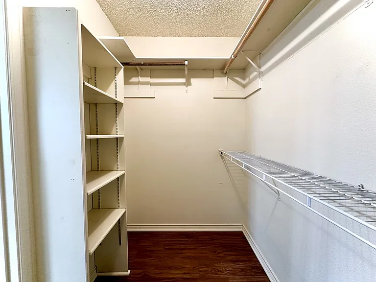 304 Amberwood Cir #304 — Photo 21