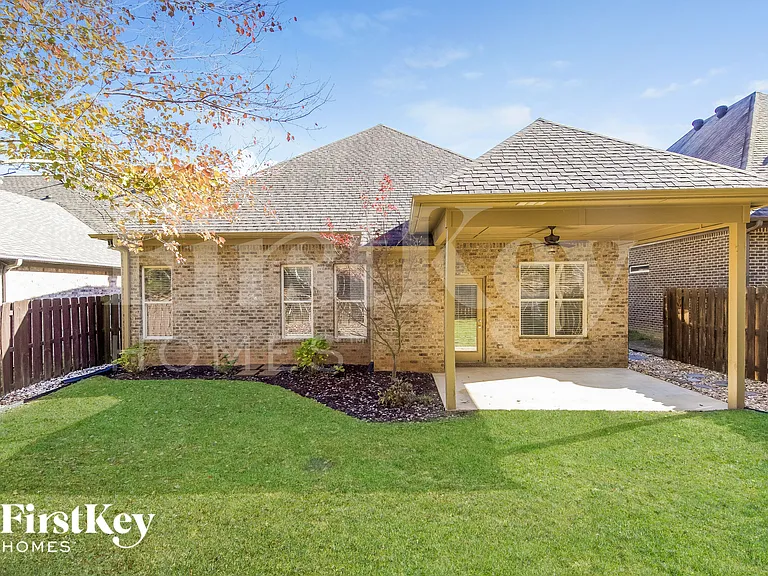 5537 Park Side Cir — Photo 16