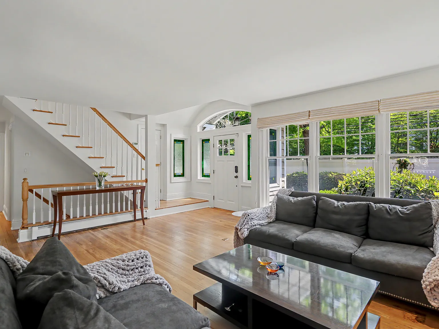 3 bed, 2047 sqft, $11,500 — Photo 4