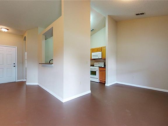 5th image of 5211 Pancho Villa Ln