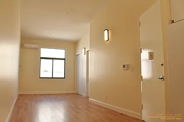 Rented by aptsandlofts.com