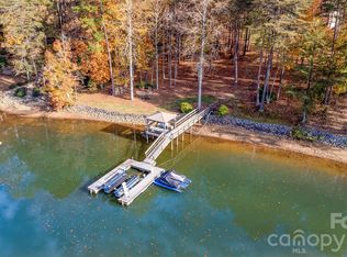 6782 Barefoot Cove Ct, Denver, NC 28037