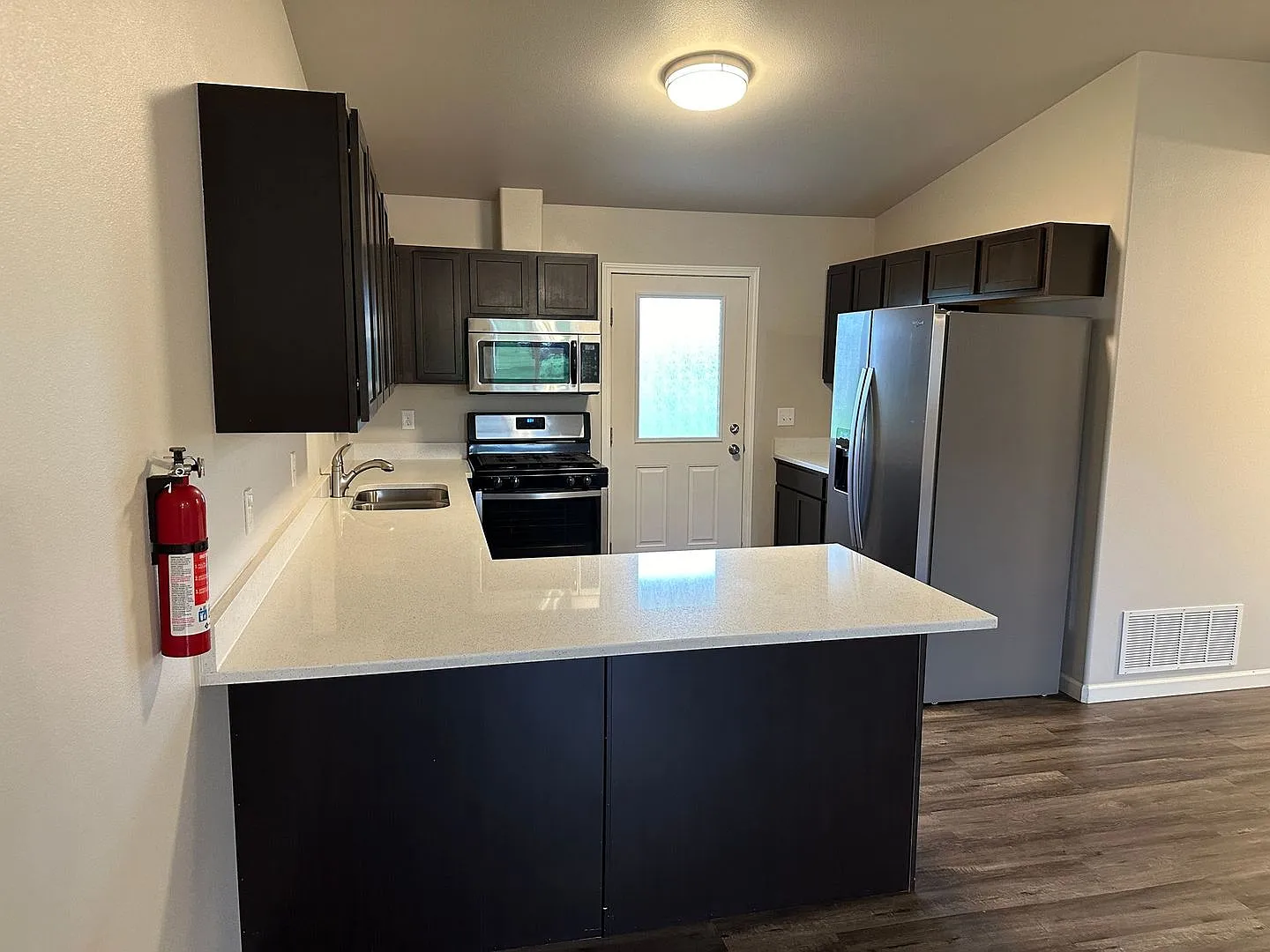 1551 N. Tinitun Circle — Photo 3