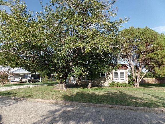2nd image of 808 Easley St