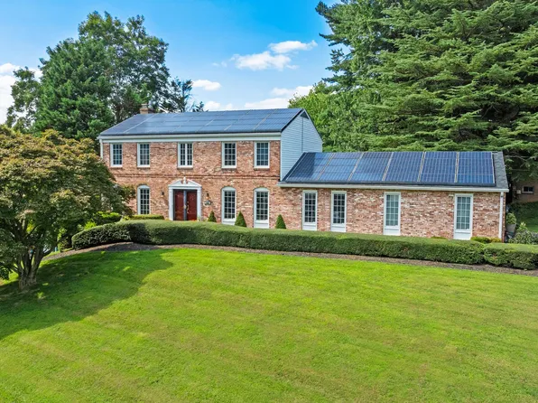 601 Stone House Ln, Silver Spring, MD 20905