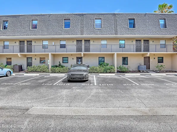 1010 Pine Tree Dr #202, Indian Harbour Beach, FL 32937