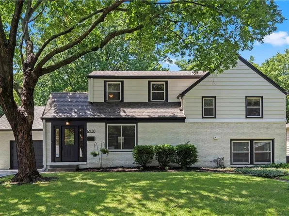 6920 Walmer St, Overland Park, KS 66204