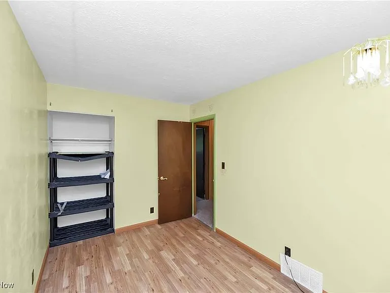 9117 Wilverne Dr — Photo 28
