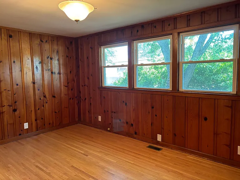 231 Alfred Dr — Photo 8