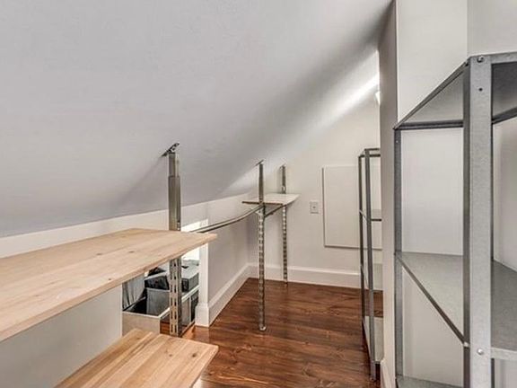 5th image of 55 Wilson St